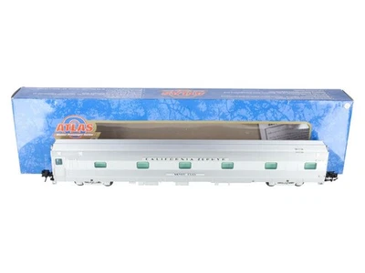 Atlas 3001197-1 O Denver & Rio Grande Western "Silver Gull" Sleeper Car (3-Rail) - Image 1 of 4