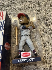 Larry Doby Cleveland Guardians (Indianer) Wackelkopf kommt mit Box - Bild 1 von 5