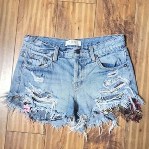 Free People Denim Jean Shorts Women Size 24 Button Fly Distressed Lace Festival - Picture 1 of 13