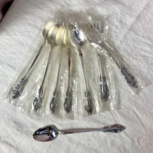 Oneida Community SILVER ARTISTRY Silverplate Silverware Flatware Salad Tea NOS - Picture 1 of 12