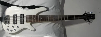 Glarry белый 6-струнная электрическая бас-гитара w активный H-H звукоснимателей 24 лады - б/у - Изображение 1 из 4