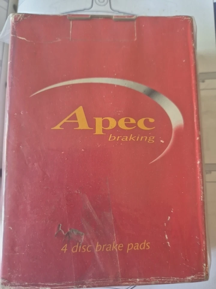 FRONT BRAKE PADS....PEUGEOT 306 2.0 1993-97. LUCAS GIRLING SYSTEM  (PAD 915) - Image 1 of 2