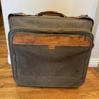 HARTMANN Tweed Leather Rolling Carry On Luggage Garment Suitcase ~24x24 Vtg READ - Image 1 of 4