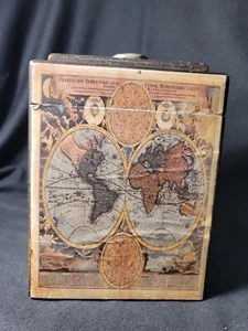 Wooden storage box with lid - Picture 1 of 12