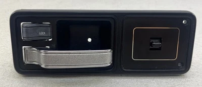 84-96 Jeep Cherokee XJ Driver Side Rear Door Handle W/Window Switch OEM - Image 1 of 4