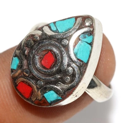 Anillo de piedras preciosas tribales nepalíes coral rojo turquesa tibetano 12 gms tamaño libre de EE. UU. JW Foto 1 de 3