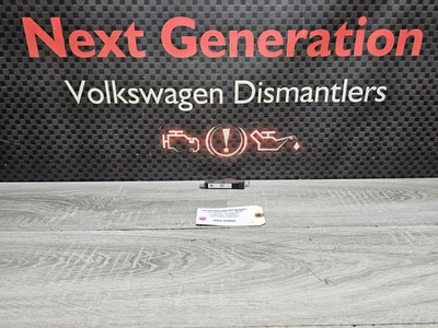 Amplificador amplificador antena trasera pasajero derecho Volkswagen Jetta 2011-2018 Foto 1 de 4