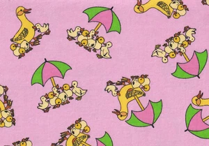 ** FLANNEL ** MAMA AND BABY DUCKS WITH UMBRELLAS ON PINK FABRIC 1/2 YD 60" WIDE - Picture 1 of 2