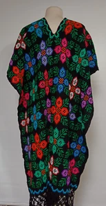 Poncho Largo De Colección Negro Multicolor Floral Bordado a Mano Flecos L/XL - Imagen 1 de 14