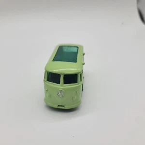 Lesney Matchbox 34 b2 Volkswagen Caravette Camper  Light/drk green - Picture 1 of 5