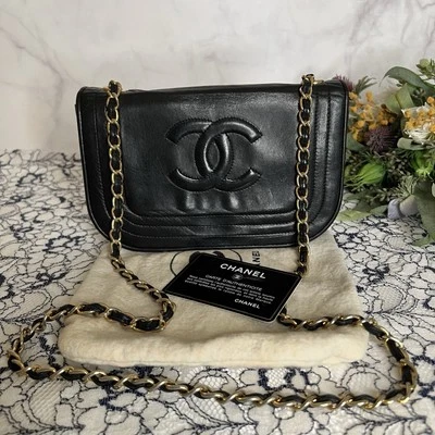 Bolso de Hombro CHANEL Vintage Cadena Cuero Piel de Cordero MATELASSE *Rango B* Foto 1 de 4