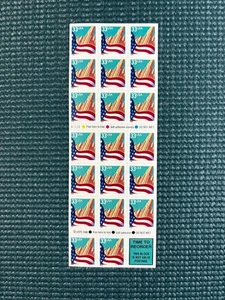 Scott #3278e: Flag and City MNH Booklet of 20. - Picture 1 of 1