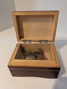 Caja de música Hummel Girls con tema de historia de amor - Where Do I Begin. Vintage  - Imagen 1 de 16
