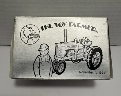 Ertl Toy Farmer McCormick Farmall Super M-TA Diesel Diecast 1:43 - Image 1 of 4