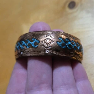 Vintage handgefertigt signiert Nakai Navajo Inlay Armreif Armband goldfarben Kupfer Türkis - Bild 1 von 6