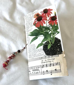 "Diario basura flores rojas 9x4"" adornado con tarjetas de manchas de chuchería y pliegue" - Imagen 1 de 22