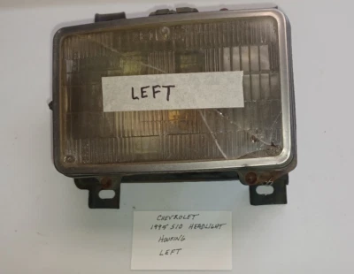 1995 CHEVY S10/ LEFT DRIVER  HEADLIGHT S10 HOUSING ASSEMBLY* OTHER GM MODELS * - Image 1 of 4