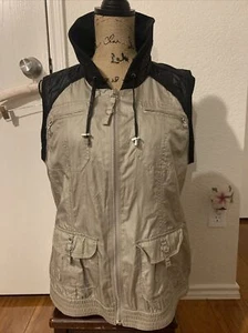 chicos zenergy Jacke Gr. 1 ausgefallen ärmellos Taschen gold schwarz Farben neu ohne Etikett - Bild 1 von 12
