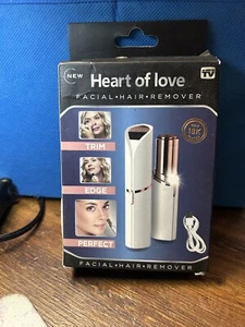 Demovedor de vello facial Heart of Love enchapado en oro rosa indoloro - Imagen 1 de 2