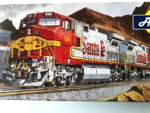 Athearn Northern Pacific 50' Single Door Box Car NP31551 Red White & Blue Kit - Picture 1 of 6