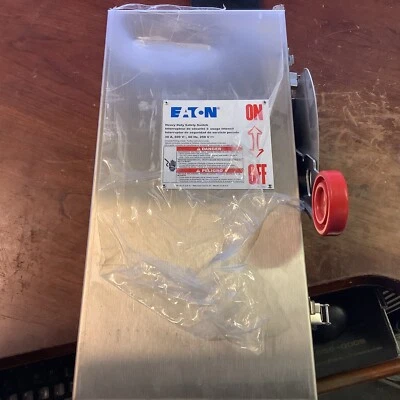 Martillo Cutler DH361FWK 30A 600V 3PH Caja Fusible Acero Inoxidable (Nuevo) Foto 1 de 4