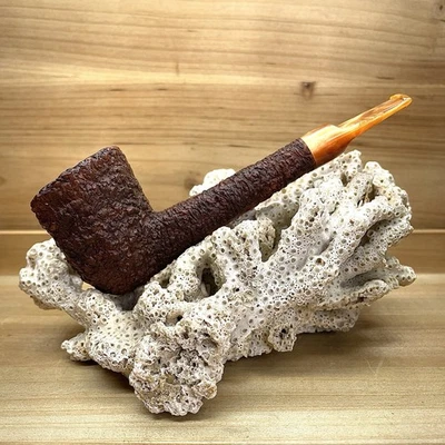 64g Sam Martin Heavy Rusticated Freehand Lovat (688) Estate Briar Pipe Artisan - Image 1 of 4