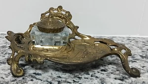 ANTIQUE ART NOUVEAU STYLE BRASS INKWELL - Picture 1 of 7