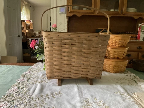 Longaberger 1983 Footed Magazine Basket VINTAGE Stored, Never Used! Cover