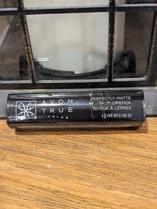 Avon True Color Perfectly Matte Lipstick Red Supreme - Picture 1 of 3