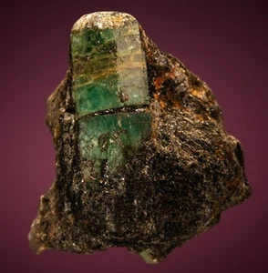 Beryl var. Esmeralda Izumrud, cerca del amianto, óblast de Sverdlovskaya, Rusia 2212-151 - Imagen 1 de 4