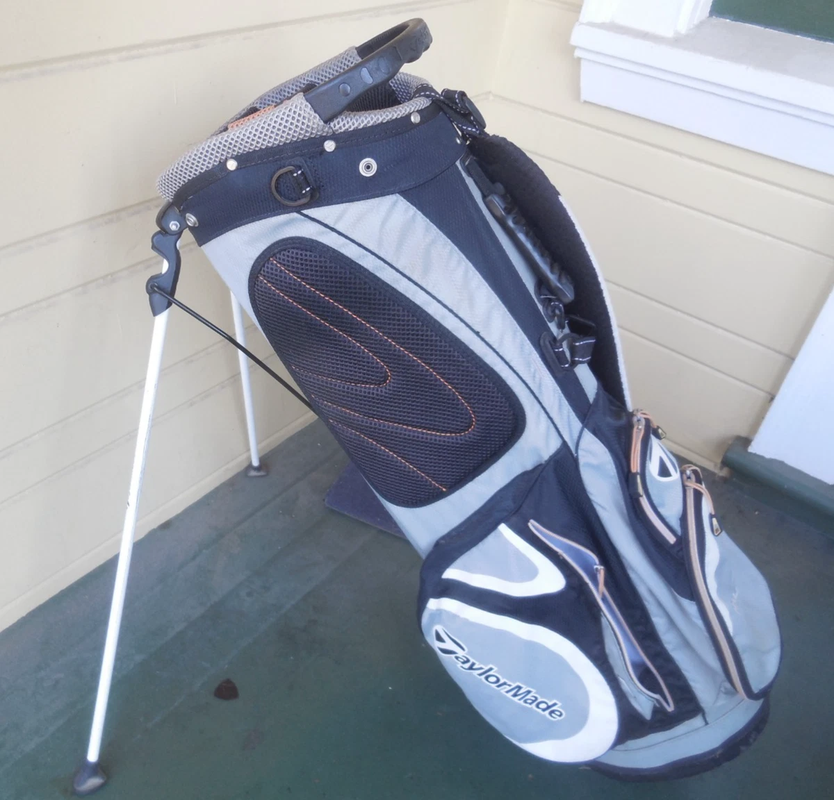 TaylorMade Men Golf Bags with Dual Strap System for sale | eBay