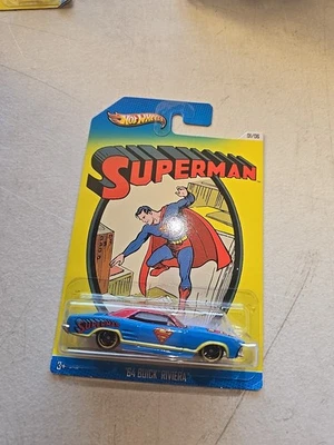 Buick Riviera 1964 Hot Wheels Superman 1/64 Foto 1 de 4