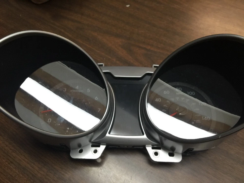 Velocímetro Hyundai Veloster 2012 2013 2014 940012V331 33231 - Imagem 1 de 4