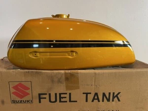 Rare Suzuki GT750 Genuine Fuel Tank Yellow Gold New Unused - Picture 1 of 10