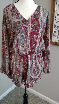 Pantalones Cortos CARAMELA Mameluco Cachemira Sedosa Volantes Medianos Usados en Excelente Condición Foto 1 de 4