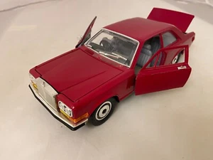 Burago Diecast 1:22 Scale 1982 Rolls Royce Camargue Made in Italy No Box - Picture 1 of 5
