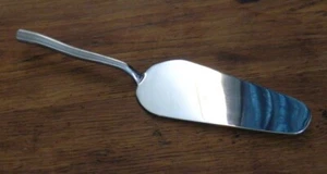 Stainless Steel Cake Slice with Brushed Effect Handle - Picture 1 of 3