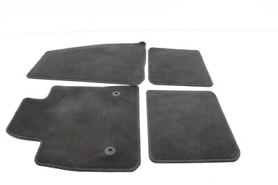 2017 - 2020 CADILLAC XT5 ПЕРЕДНИЙ И ЗАДНИЙ ПОЛ КОВРОВАЯ ПОДКЛАДКА КОВРИК OEM -КОМПЛЕКТ ИЗ 4- - Изображение 1 из 4