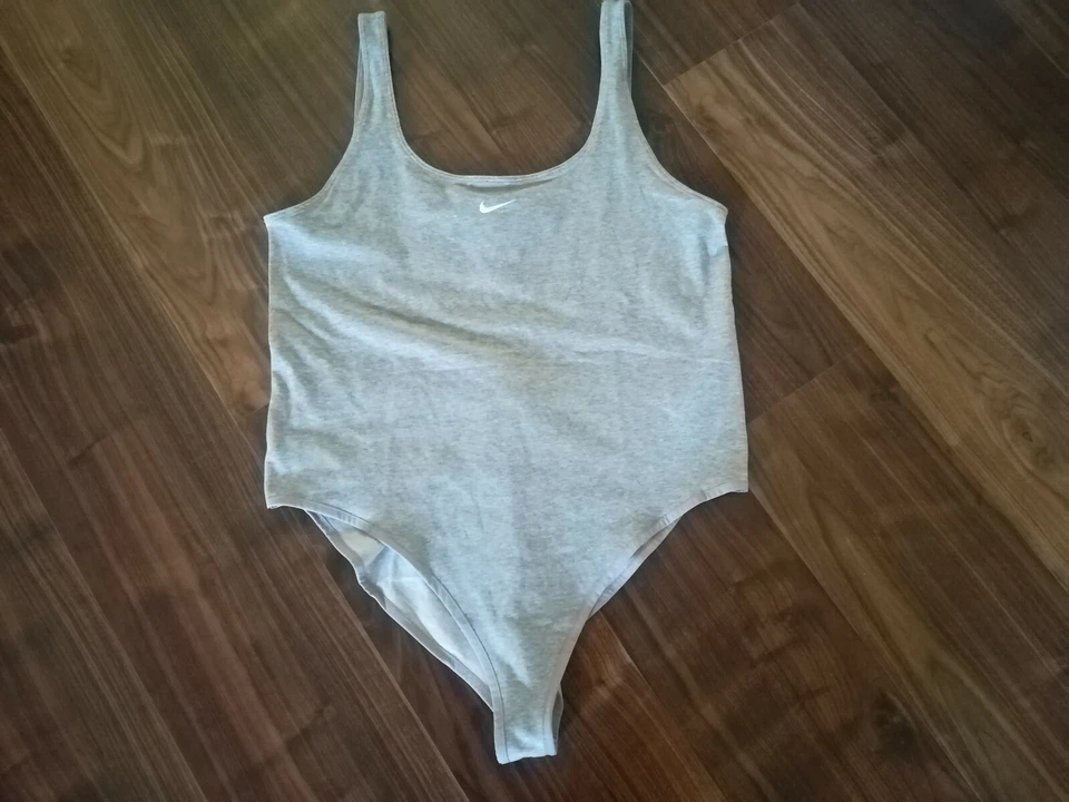 Nike Damen Plus Size Badeanzug Bodysuit CV8885-063 Sommer Strand Bikini Gym 2X