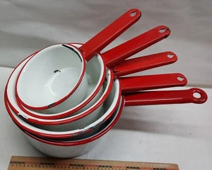 5 - Vintage weiß/roter Rand Emaillegeschirr Soßen Pfannen mit Griff - Bild 1 von 14