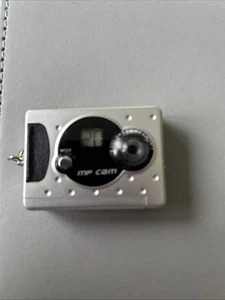 Strand Mini Digital Camera, keychain, Christmas Cracker - Picture 1 of 4