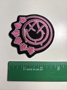 blink 182 Embroidered Patch - Picture 1 of 1