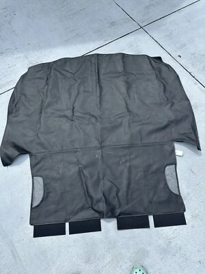 FORD MUSTANG 1999-04 ВЕРХНИЙ ТОННО ЗАГРУЗКИ ЧЕХОЛ ИЗ ЧЕРНОЙ КОЖИ - Изображение 1 из 4