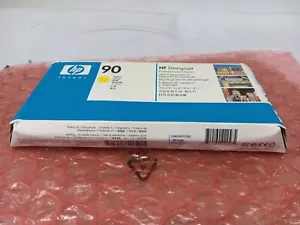 GENUINE HP 90 YELLOW PRINTHEAD & CLEANER C5057A DATE: NOV 2017 T5-A6 - Picture 1 of 3