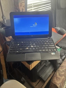 HP Mini 2102 Intel Atom 1,6 GHz 10" NetBook 2 Gb RAM - avvia il sistema operativo BIOS XP/usato - Foto 1 di 4