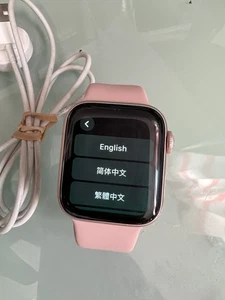 Apple Watch Series 4 40mm rose gold Aluminum Case Sport Band (GPS+ cellular) - Photo 1 sur 5