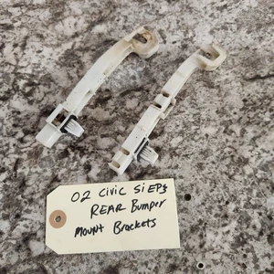 02-05 HONDA CIVIC SI EP3 HATCH LEFT &RIGHT REAR BUMPER RETAINER CLIPS BRACKETS - Picture 1 of 4