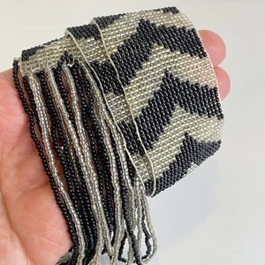 Vintage Handwerk handgewebte Halskette Chevron Fransen schwarz klar kleine Perlen 33" - Bild 1 von 9