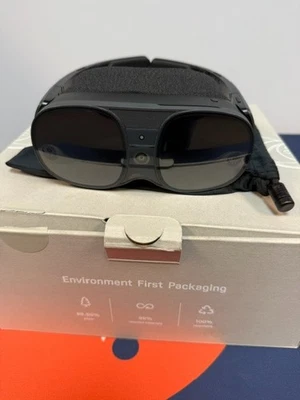 HTC Vive XR Elite Virtual Reality Whole Kit- Excellent - Image 1 of 4