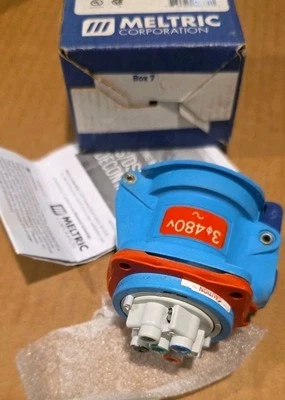Meltric 63-14043 480 VAC, 20 A, Type 4X + IP69, DSN20 Receptacle - Image 1 of 4